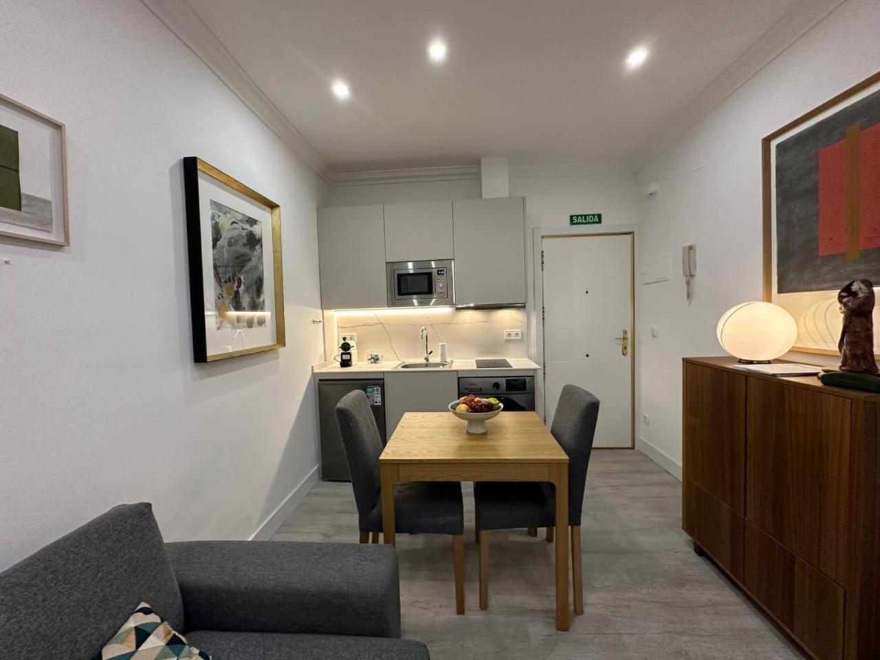 For You Rentals Glorieta De Bilbao Apartment Temporal Egu4 Madrid Bagian luar foto